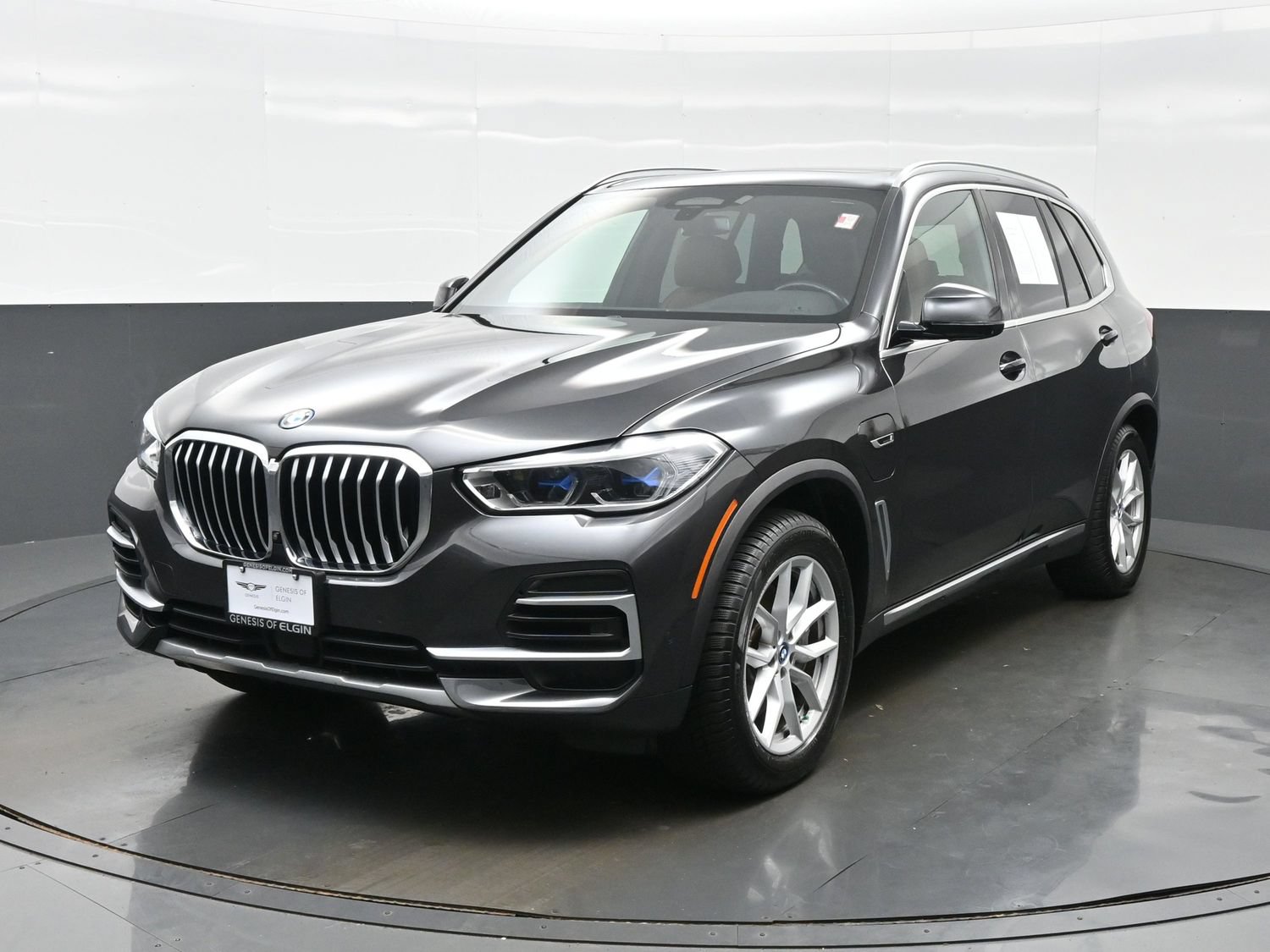 Used 2023 BMW X5 xDrive45e AWD/4WD image 1