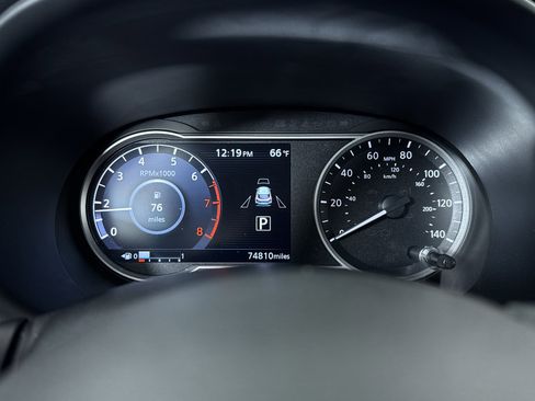 Used 2019 Nissan Kicks SV FWD image 10