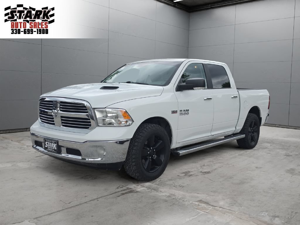 Used 2017 RAM 1500 Classic SLT w/ SLT Plus D←cor Group AWD/4WD image 1