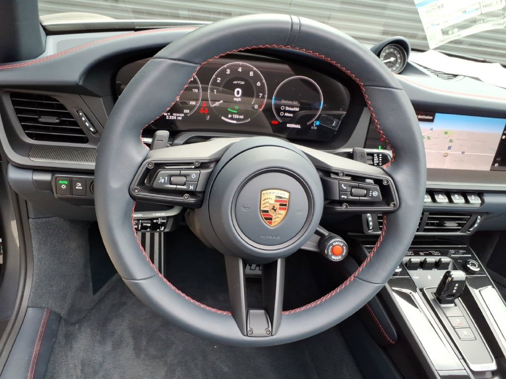 Certified 2026 Porsche 911 Targa 4 GTS AWD/4WD image 22