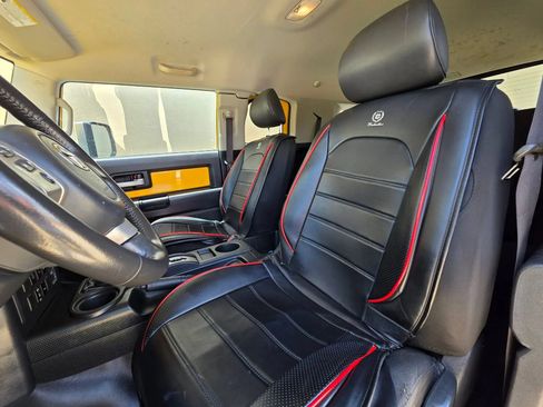 Used 2007 Toyota FJ Cruiser 4WD image 11