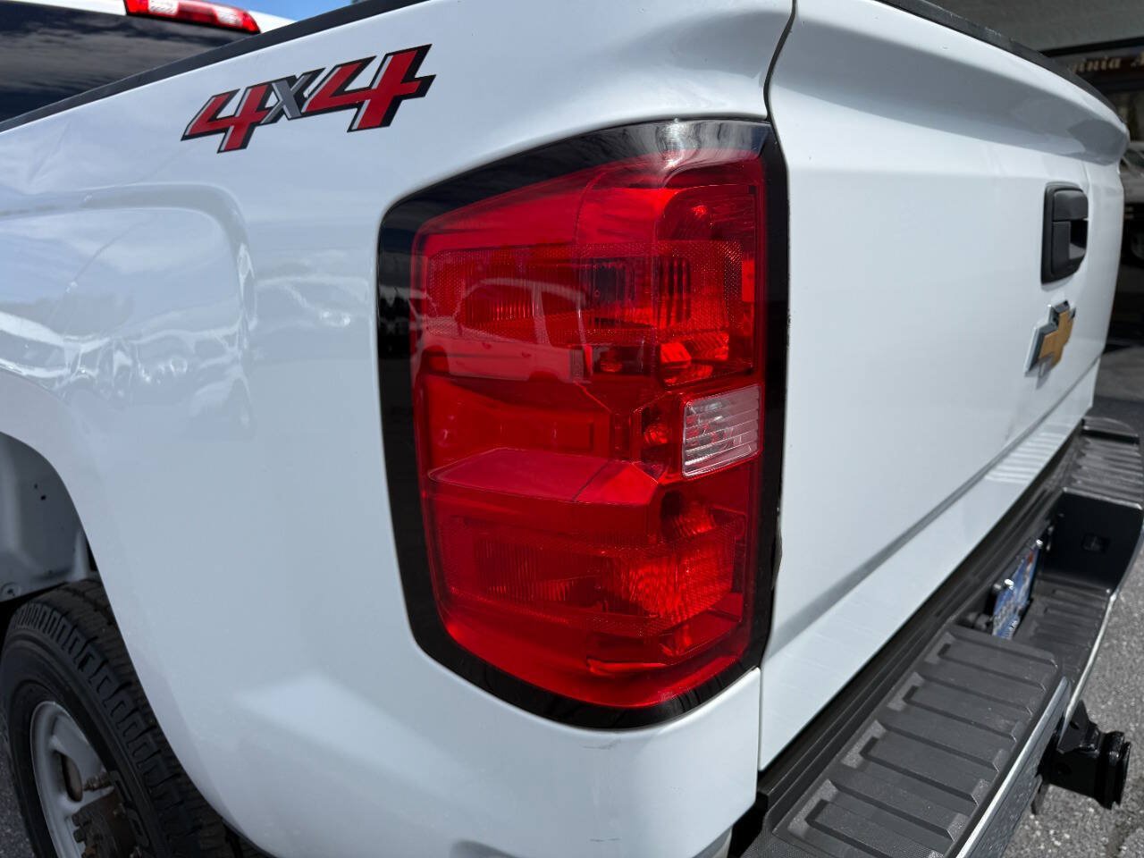 Used 2019 Chevrolet Silverado 2500 W/T AWD/4WD image 39