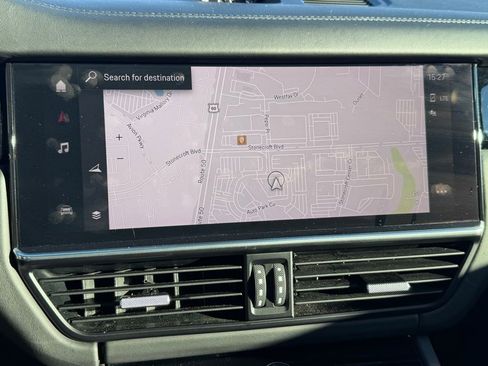 Used 2022 Porsche Cayenne Turbo image 27