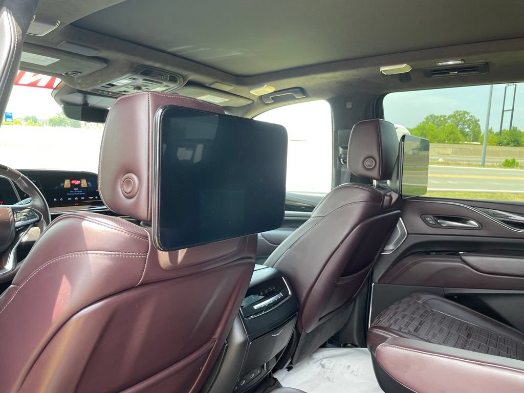 Used 2022 Cadillac Escalade ESV Sport Platinum AWD/4WD image 27