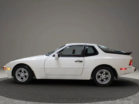 Used 1988 Porsche 944 Coupe image 13