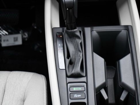 New 2025 Honda Accord SE image 27