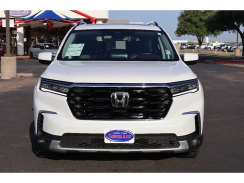 Used 2024 Honda Pilot Elite image 11