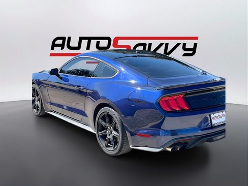 Used 2019 Ford Mustang GT Premium w/ Black Accent Package RWD image 5
