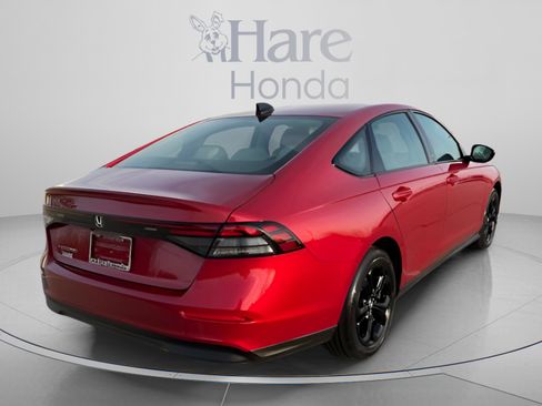 Used 2025 Honda Accord SE image 5