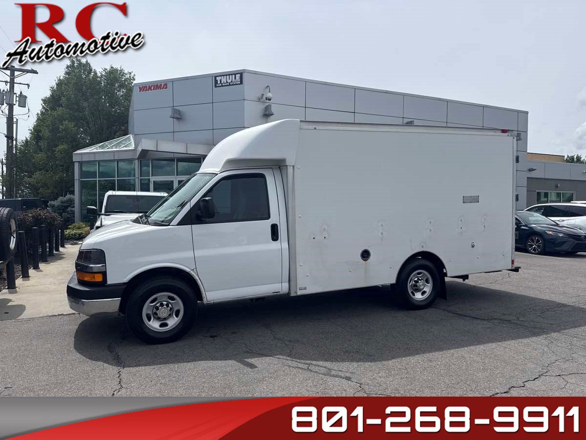 Used 2013 Chevrolet Express 3500 w/ Chrome Appearance Package RWD image 1