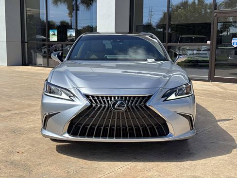 Used 2024 Lexus ES 350 w/ Premium Package FWD image 8