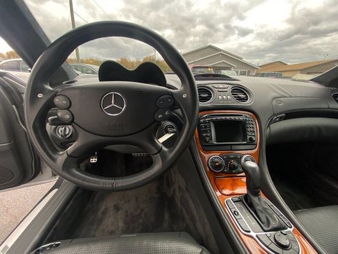 Used 2004 Mercedes-Benz SL 55 AMG image 25
