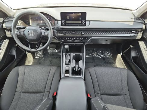 Used 2023 Honda Accord EX image 9