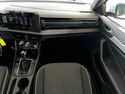 Certified 2026 Volkswagen Jetta Sport FWD image 31