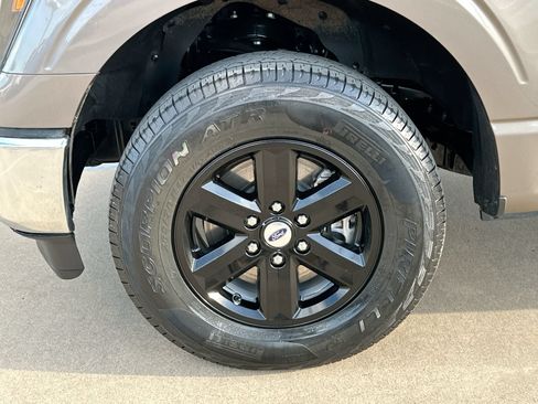 Used 2023 Ford F150 XLT AWD/4WD image 10