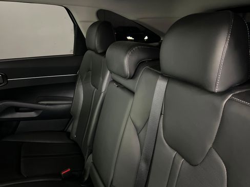 Used 2024 Kia Sorento S w/ Panoramic Sunroof Package FWD image 21