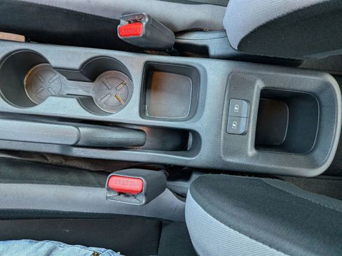 Used 2025 Nissan Versa S FWD image 47