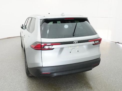 New 2026 Toyota Grand Highlander XLE image 39