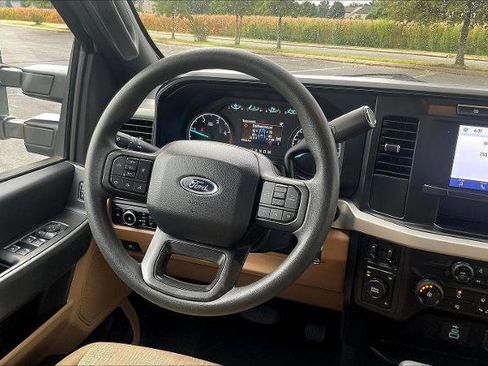 Certified 2024 Ford F350 XLT image 5