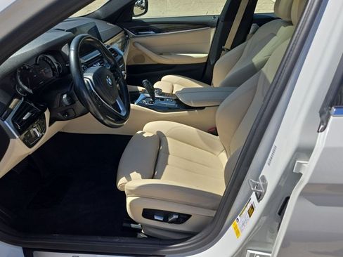 Used 2018 BMW 530i RWD image 17