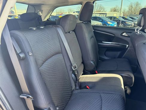 Used 2013 Dodge Journey SXT w/ Flexible Seating Group image 31