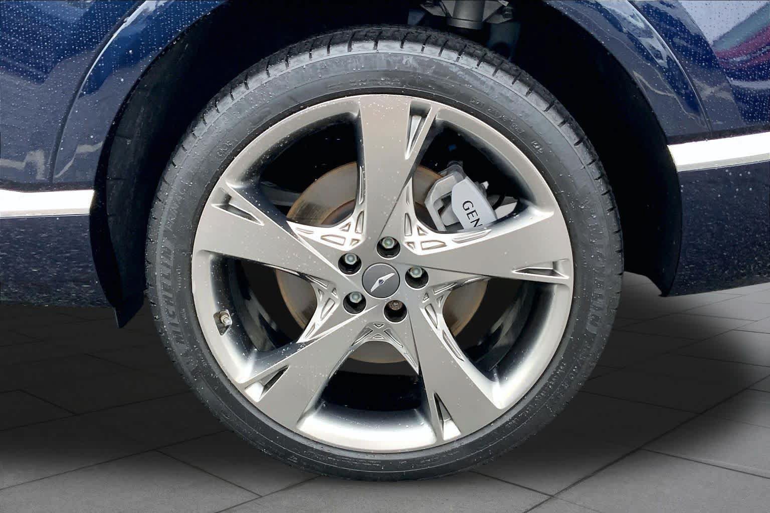 Used 2024 Genesis GV80 2.5T w/ Prestige Package AWD/4WD image 10