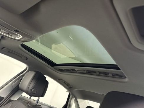 Used 2017 Audi A4 2.0T Premium image 18