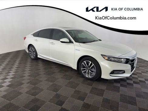 Used 2018 Honda Accord Touring image 1