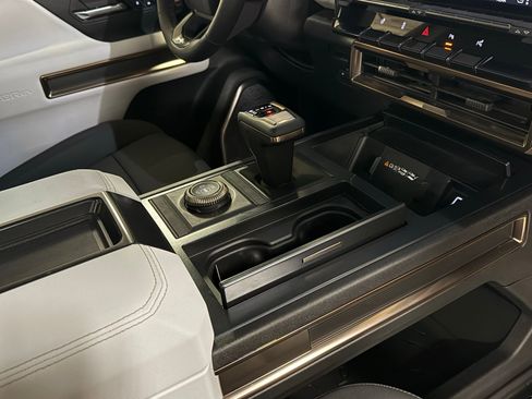 Used 2025 GMC Hummer EV 3X w/ Battery Pack, 24 Module Pack image 31