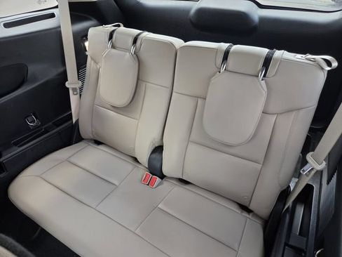 Used 2023 Ford Explorer Limited w/ Hybrid Equipment Group 310A RWD image 19