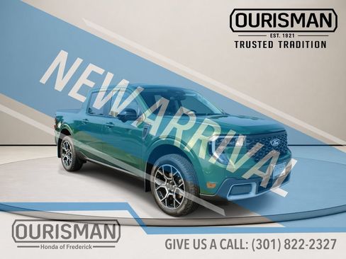 Used 2025 Ford Maverick Lariat w/ 4K Tow Package AWD/4WD image 2