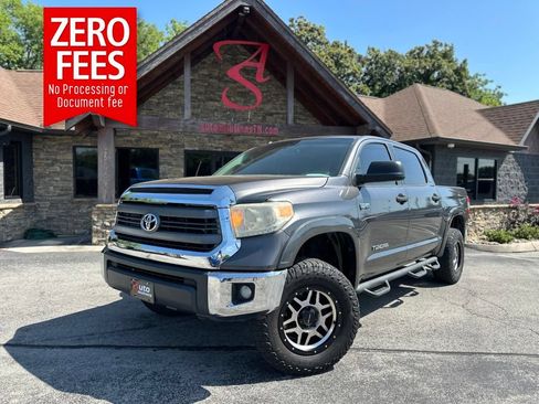 Used 2015 Toyota Tundra SR5 w/ SR5 Upgrade Package AWD/4WD image 1