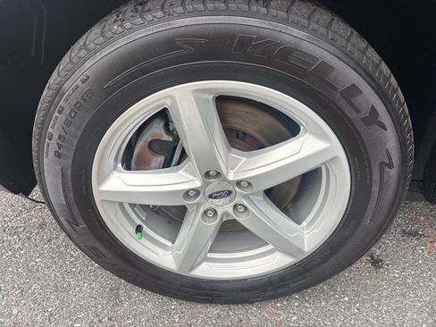 Used 2017 Ford Explorer XLT image 20