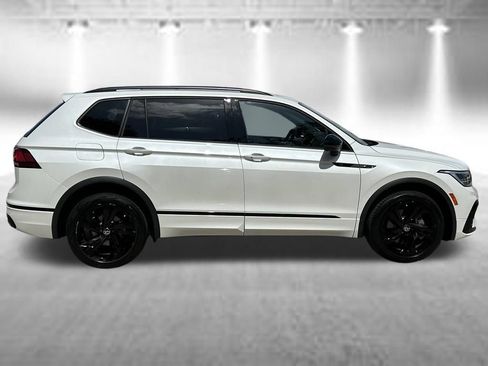Certified 2023 Volkswagen Tiguan SE R-Line FWD image 6