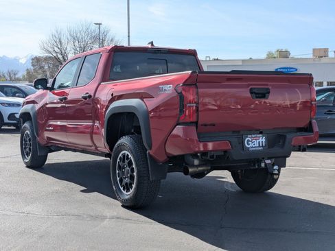 Used 2024 Toyota Tacoma TRD Off-Road w/ TRD Off Road Premium Package image 8