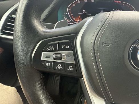 Used 2022 BMW X5 xDrive40i AWD/4WD image 33