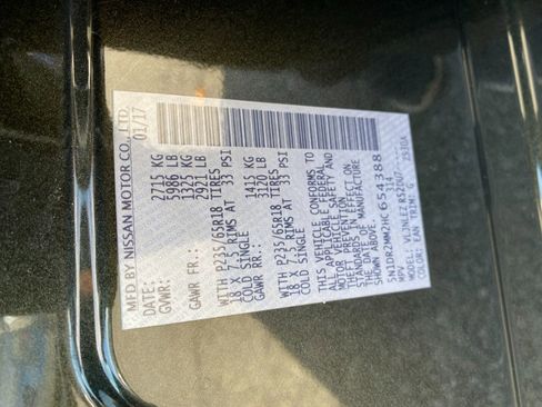 Used 2017 Nissan Pathfinder SV image 10