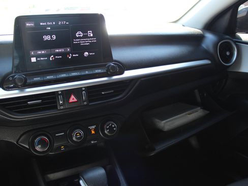 Used 2024 Kia Forte LXS image 17