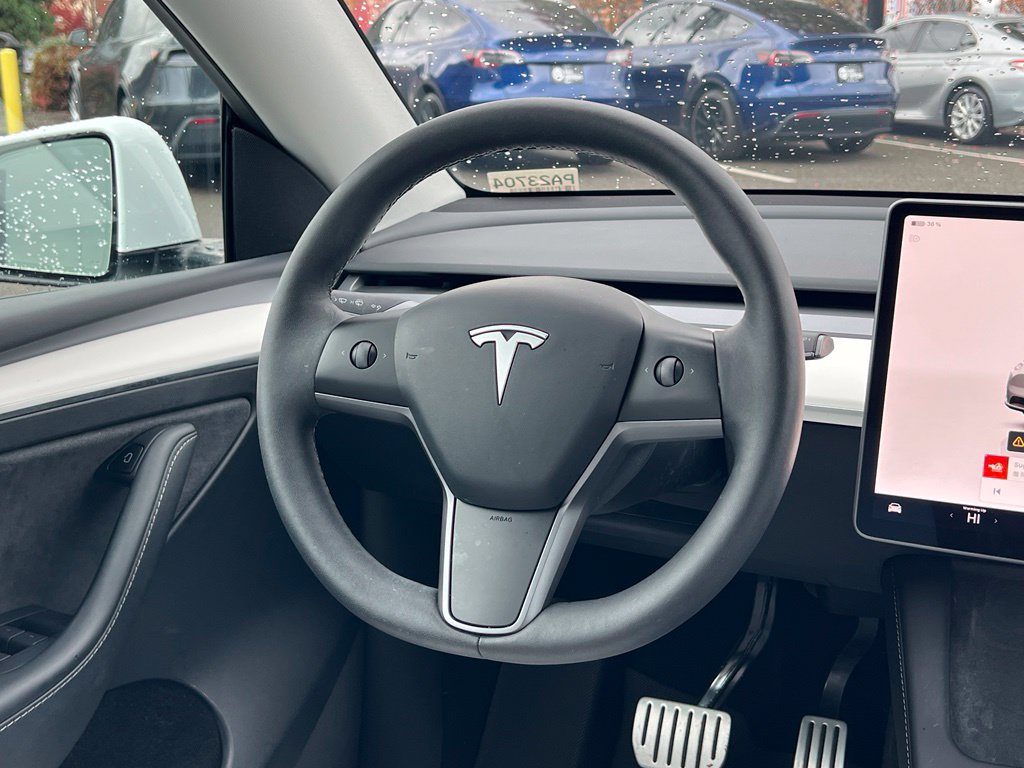 Used 2023 Tesla Model Y Performance AWD/4WD image 14