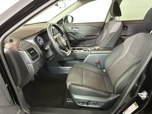 Used 2023 Nissan Rogue SV AWD/4WD image 12