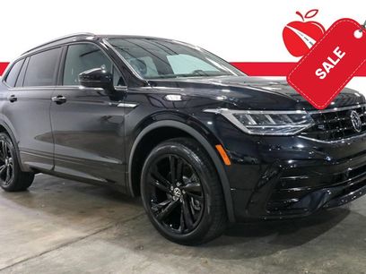 Used 2023 Volkswagen Tiguan SE R-Line