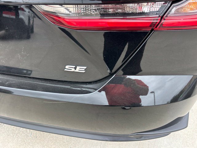 Used 2026 Toyota Camry SE FWD image 4