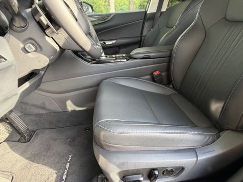 Used 2025 Lexus NX 350 AWD w/ Premium Package image 17