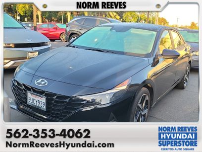 Used 2023 Hyundai Elantra SEL w/ Convenience Package