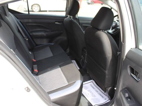 Used 2025 Nissan Versa SV FWD image 11