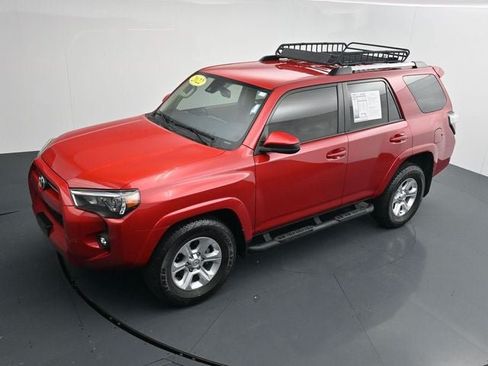 Used 2022 Toyota 4Runner SR5 RWD image 26