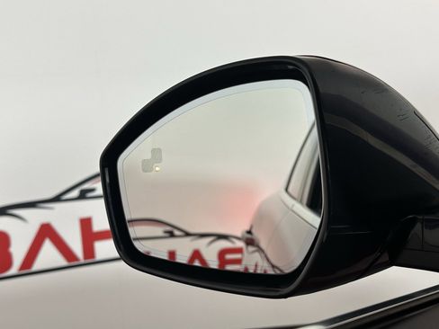 Used 2020 Jaguar F-PACE Premium image 48