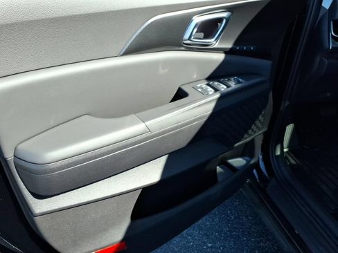 New 2026 Kia Carnival SX w/ SX Dark Edition Package FWD image 13