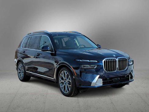 New 2026 BMW X7 xDrive40i image 2