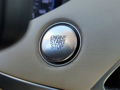 Used 2022 Hyundai Palisade SEL w/ 8P Bench Seat Package image 26